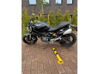 DUCATI MONSTER 696 55 kW -09