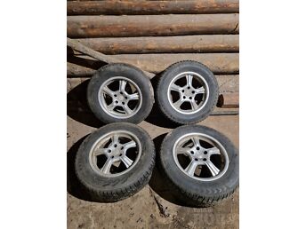 215 65 R16 NAASTREHVID CHRYSLER GRAND VOYAGER 2007A