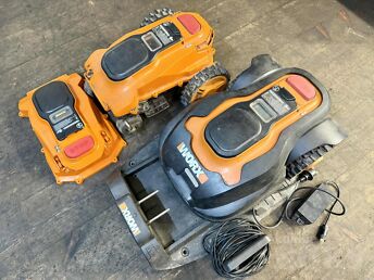 ROBOTNIIDUK WORX WG790E VARUOSADEKS
