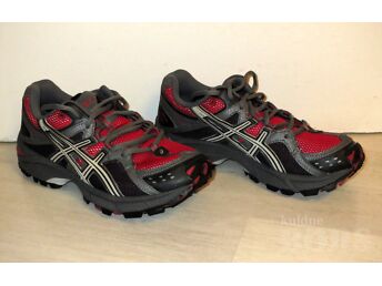 TOSSUD ASICS T081N GEL ARCTIC4 S.39.