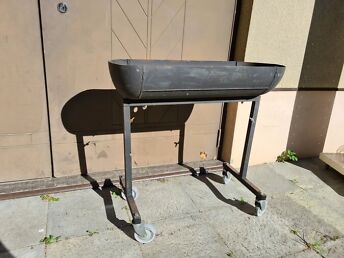 GRILL RATASTEGA IGAS OLUKORRAS KASUTATAV