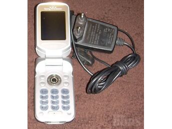 RETRO MOBI SONY-ERICSSON Z530I