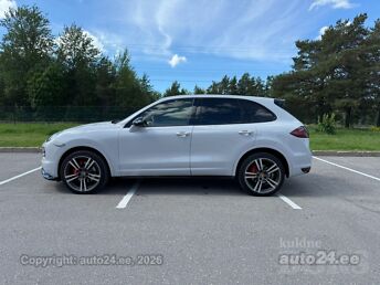 PORSCHE CAYENNE 3.0 180 kW -11
