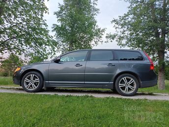 VOLVO V70 2.4