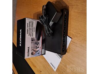SWITCH ES-330 8P