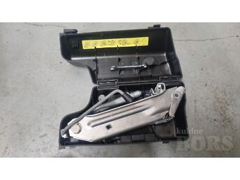 AUDI RATTAVAHETUSE KOMPLEKT / KOHVER