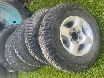 MAASTIKUAUTO REHVID VELGEDEL