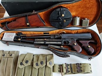 THOMPSON M1928A1, 45ACP, 1942