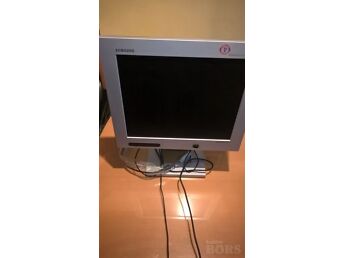 MONITOR SAMSUNG F.A. PORSCHE DESIGN 171P