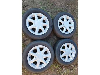 R14,4X100,175/65