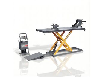 AUTOMAATNE MOOTORRATTA KÄÄRTÕSTUK 700 KG 220 V