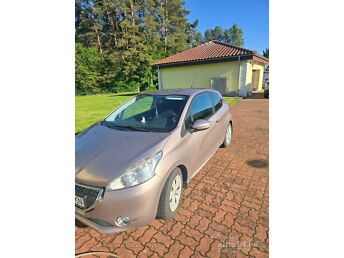 PEUGEOT 208 1.2 60 kW -13