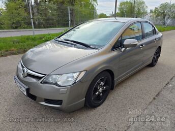 HONDA CIVIC 1.8 103 kW -06