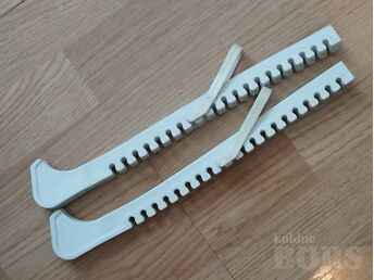 UNIVERSAALNE UISUKAITSE. VALGE. PIKKUS 33 CM. KOMPLEKTIS 2 TK. HIND 3.- EUR
