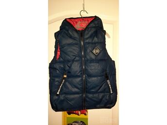 VEST, 104