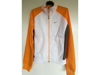 NIKE NAISTE DRESSID
