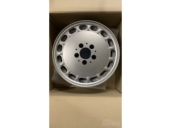 ORIGINAAL MERCEDES BENZ W126, C126 VALUVELG 1TK.