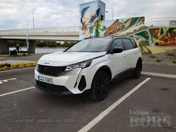 PEUGEOT 5008 GT 1.5 96 kW -24