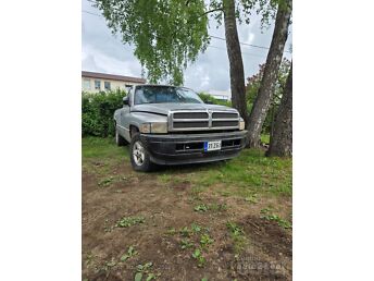 DODGE RAM 1500 3.8 108 kW -95