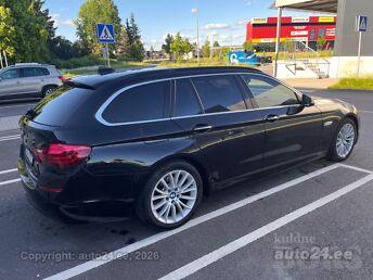 BMW 520 LUXURY LINE XDRIVE 2.0 140 kW -16