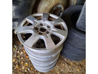 TOYOTA ORIGINAAL VALUVELJED 15"