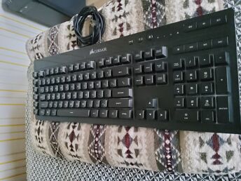 MÄNGURI KLAVIATUUR JA HIIR CORSAIR RGB