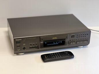 TECHNICS SL-PS670D