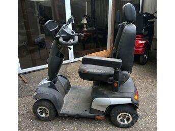 MOBILITY SCOOTER - INVAROLLER