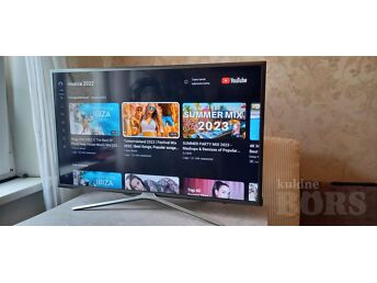 SAMSUNG 32" SMART TV
