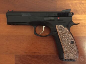 CZ SHADOW KÄEPIDEMED