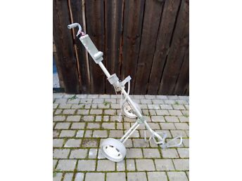 GOLFIKÄRU