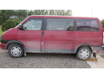 VW CARAVELLE 7 KOHTA 2.4 57 kW -91