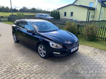 VOLVO V60 PLUG-IN HYBRID D6 2.4 162 kW -15