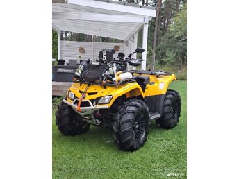 CAN-AM OUTLANDER XT
