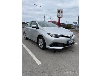 TOYOTA AURIS 1.6 97 kW -18