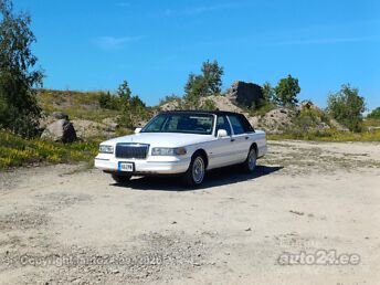 LINCOLN TOWN CAR SIGNATURE SERIES 4.6 157 kW -97