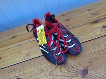 ADIDAS PREDATOR TRAXION TRX FG FOOTBALL BOOTS