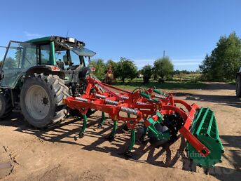 DEEP CULTIVATOR RUNNER