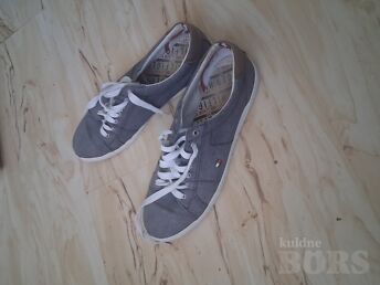 TOMMY HILFIGER VABA AJA JALATSID