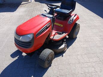 MURUTRAKTOR JONSERED LT2313A