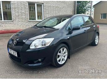 TOYOTA AURIS 1.4 71 kW -08