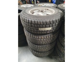 TALVEREHVID + VALUVELJED 235/70 R16 / 5X120 / COOPER DISCOVERER / 8MM / NAASTREHVID / LAND ROVER DISCOVERY 2