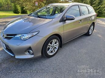 TOYOTA AURIS 1.6 97 kW -14