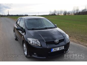TOYOTA AURIS 2.2 130 kW -09