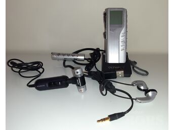 OLYMPUS DS-2200 PROFESSIONAL DIGITAL RECORDER + KÕRVAKL. MIKKER