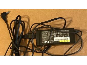 FUJITSU LAADIJA 19V 3,16A