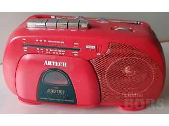 RADIO CASSETTE RECORDER