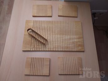 PUIDUST SERVEERIMIS - JA SÖÖGIKOMPLEKT 4-LE