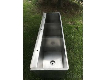 TÖÖSTUSLIK PESUVANN