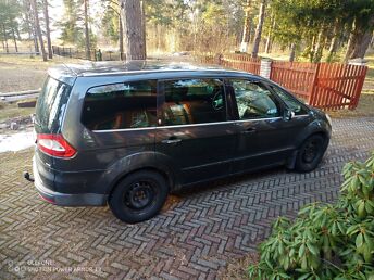 FORD GALAXY GHIA